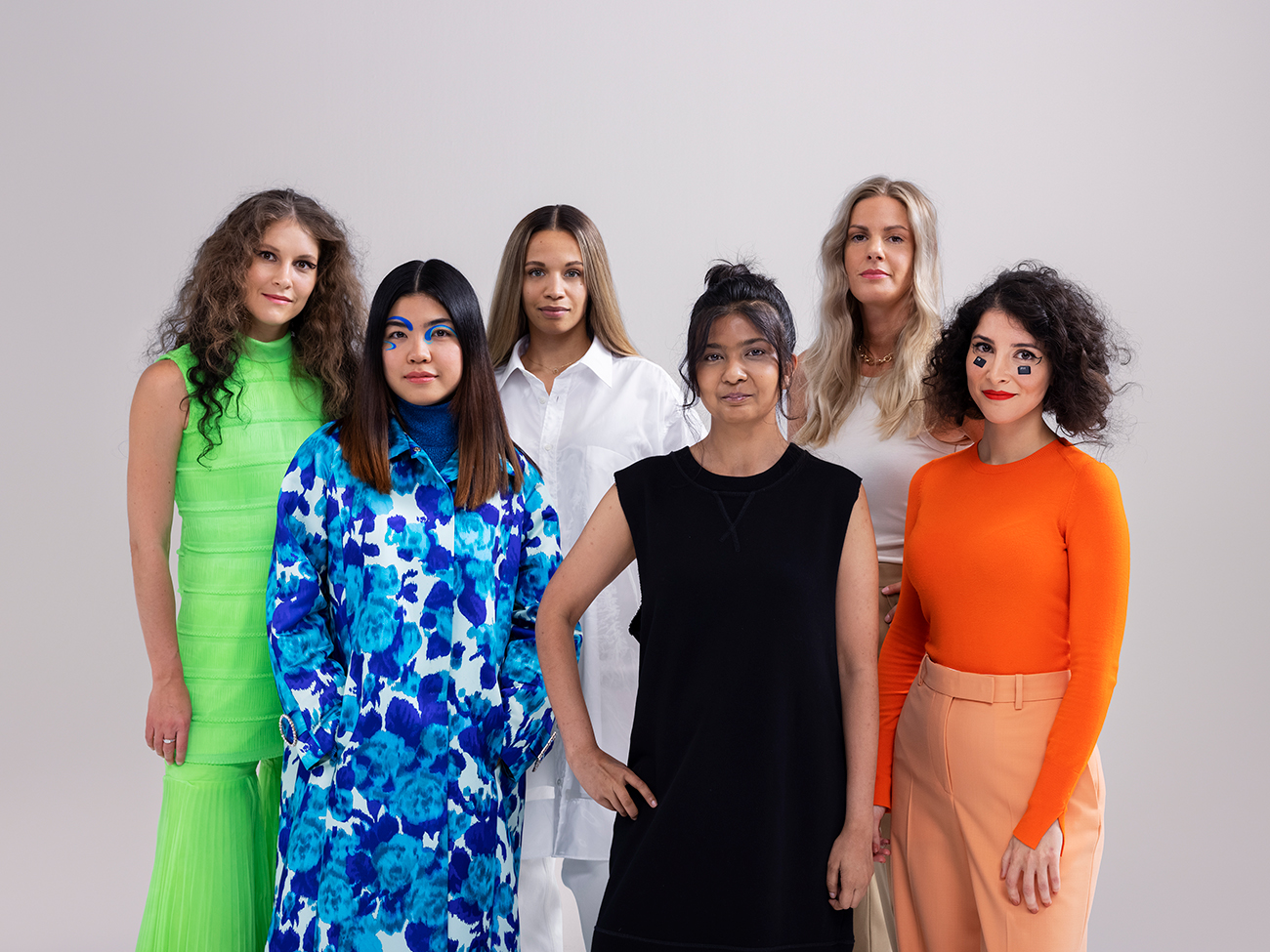 The code behind beauty group of 6 females